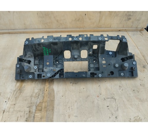 Панель передняя