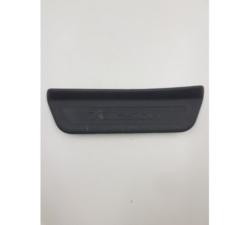 Накладка порога задняя левая