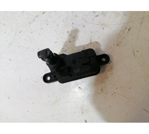 Активатор лючка бензобака