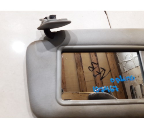 Козырек солнцезащитный (левый)