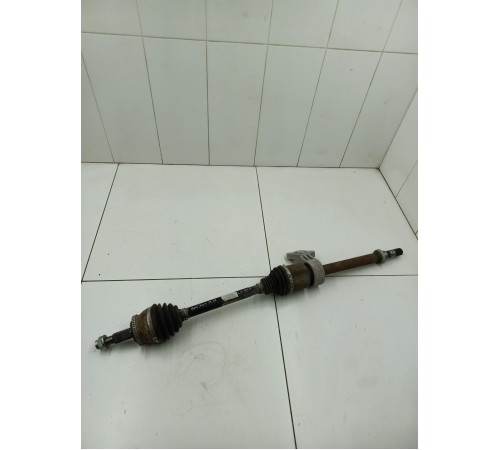 Полуось (привод) передний правый