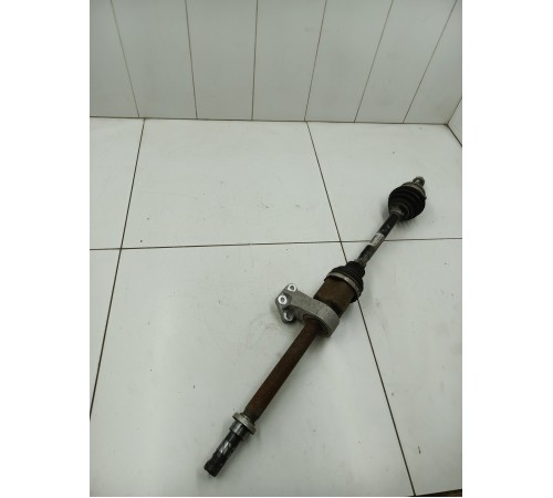 Полуось (привод) передний правый