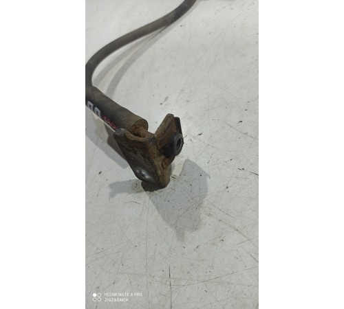 Тормозной шланг(передний правый)