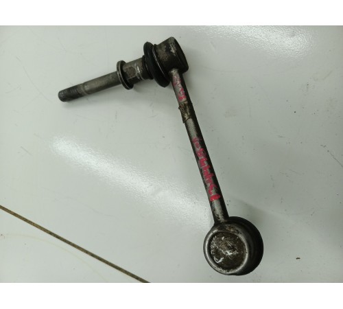 Стойка стабилизатора передняя