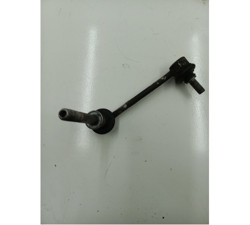 Стойка стабилизатора передняя