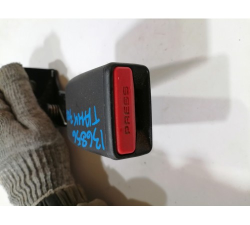 Ответная часть ремня безопасности задняя