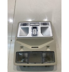 Плафон внутреннего освещения (передний)