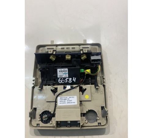 Плафон внутреннего освещения (передний)