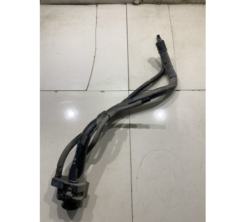 Горловина топливного бака