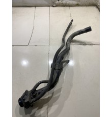 Горловина топливного бака