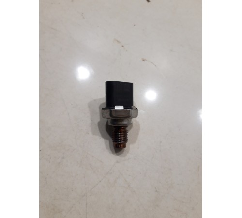 Датчик давления в топливной рампе