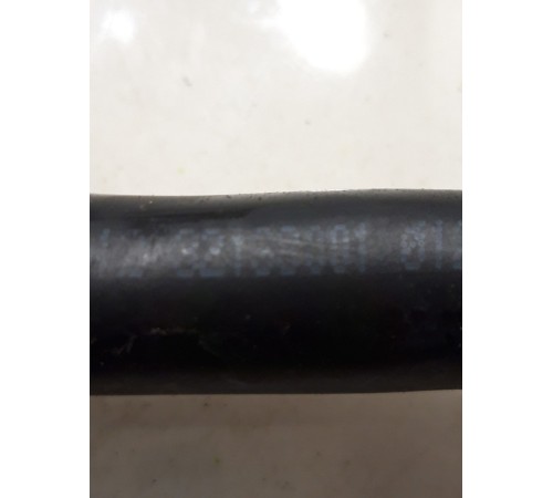 Патрубок топливный