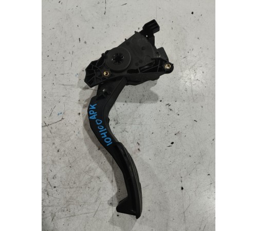 Педаль акселератора (газа)