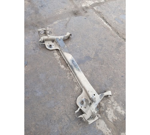 Балка подвески задняя