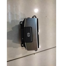 Кнопка стояночного тормоза