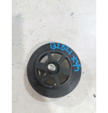 Болт крепления запасного колеса