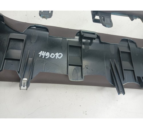 Накладка торпедо декоративная