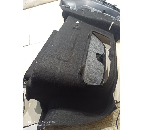 Обшивка багажника(левая)