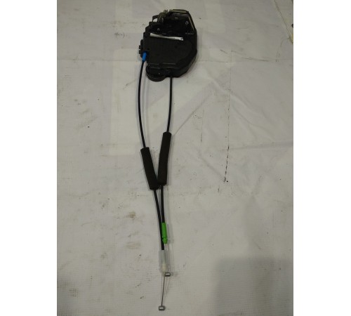 Замок двери задней правой