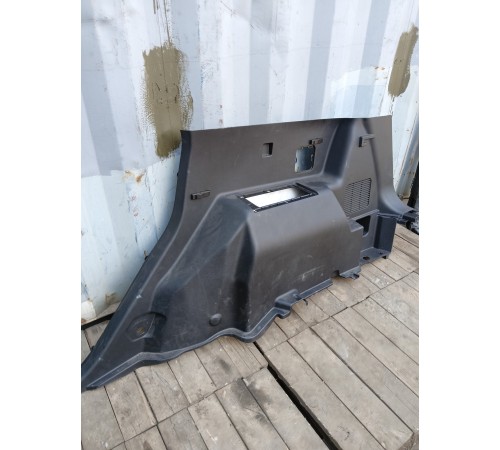 Обшивка багажника левая
