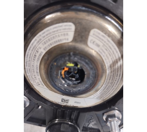 Подушка безопасности водителя