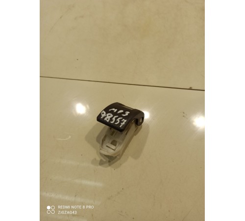 Рычаг открывания капота