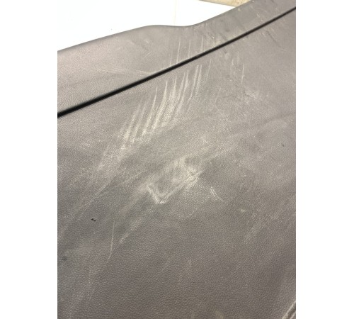 Обшивка крышки багажника