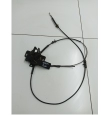 Замок капота