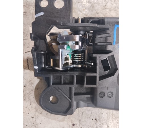 Ручка двери передняя левая внутренняя