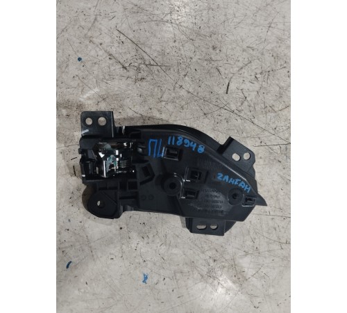 Ручка двери передняя левая внутренняя