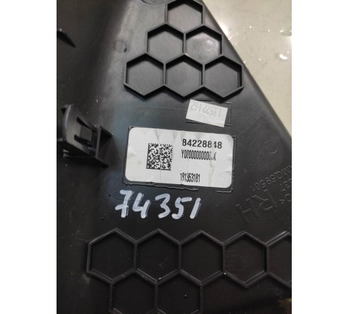 накладка торпеды декоративная правая