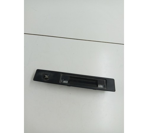 Кнопка открывания багажника