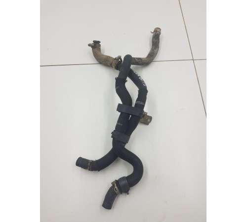 Патрубок системы охлаждения