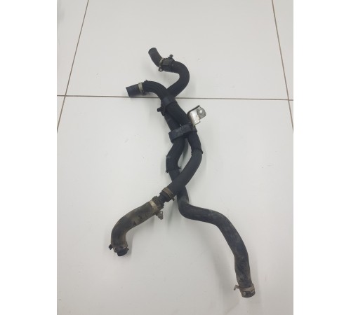 Патрубок системы охлаждения