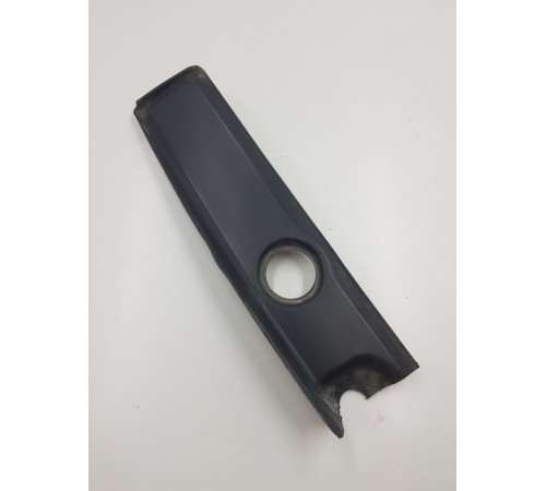 Накладка фонаря задняя правая нижняя