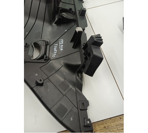 Обшивка багажника правая