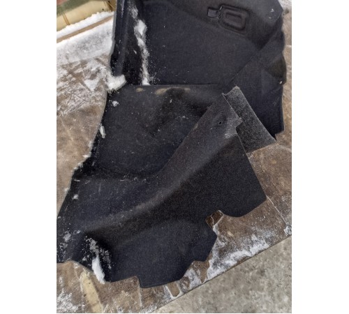 Обшивка багажника левая