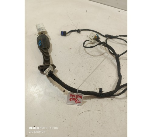 Электропроводка двери передняя левая