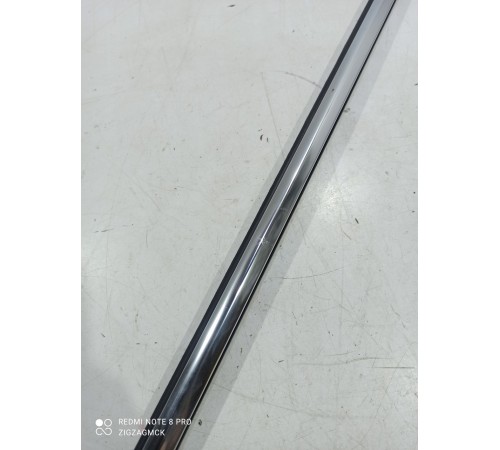 Уплотнитель стекла (передний правый наружный)