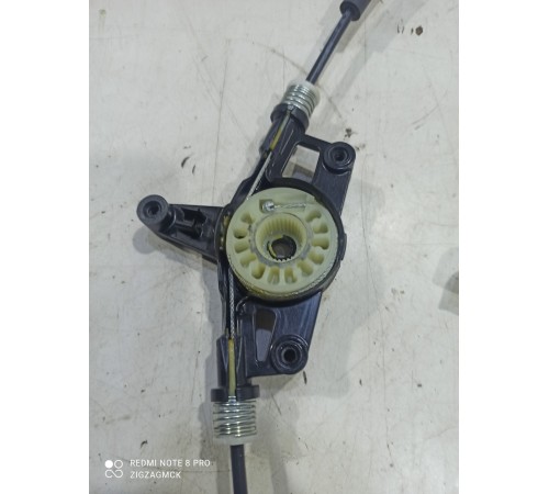 Стеклоподъемник (задний левый)