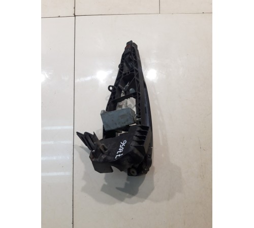 Ручка двери (передняя, правая, внешняя)