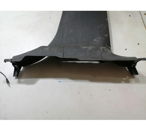 Обшивка центральной стойки правая нижняя