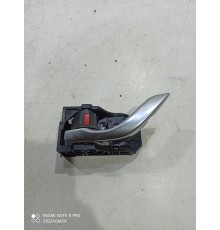 Ручка двери (передняя левая внутренняя)