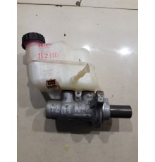 Главный тормозной цилиндр с бачком в сборе