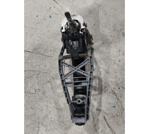 Ручка двери передняя левая внешняя