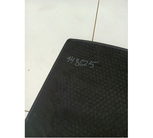 Пол багажника