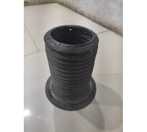 Пыльник переднего амортизатора