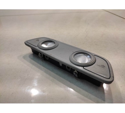 Плафон внутреннего освещения (задний)