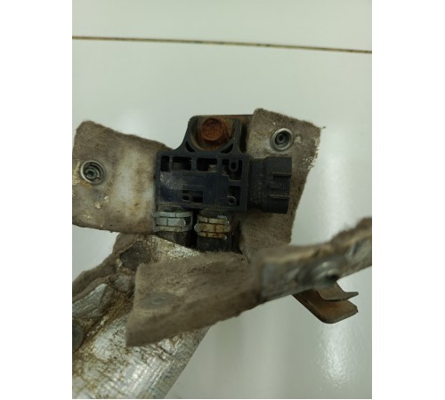 Датчик давления с патрубками системы охлаждения