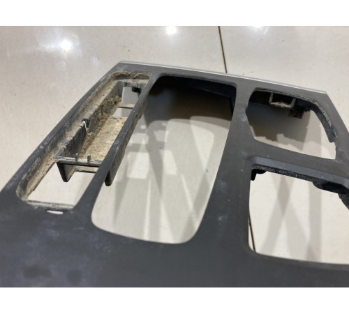 Накладка центральной консоли